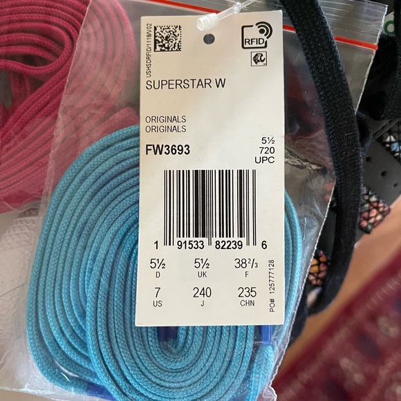 Adidas superstar womens shoes!! - Picture 4 of 8